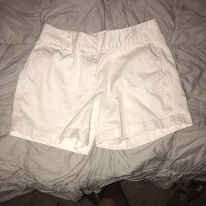 White vineyard vines shorts!